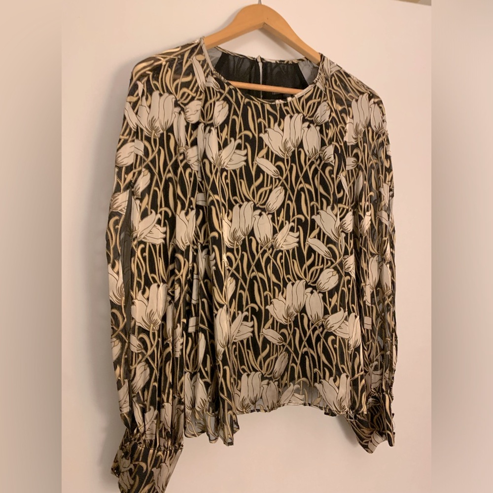 Banana Republic XL blouse with slits down sleeves